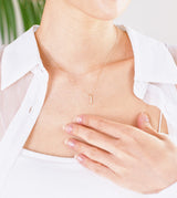 MINIMAL DIAMONDS LINE NECKLACE