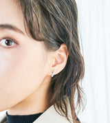 BAR PIERCED EARRING(SINGLE)