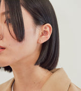 DIAMONDS LINE PIERCED EARRING(SINGLE)
