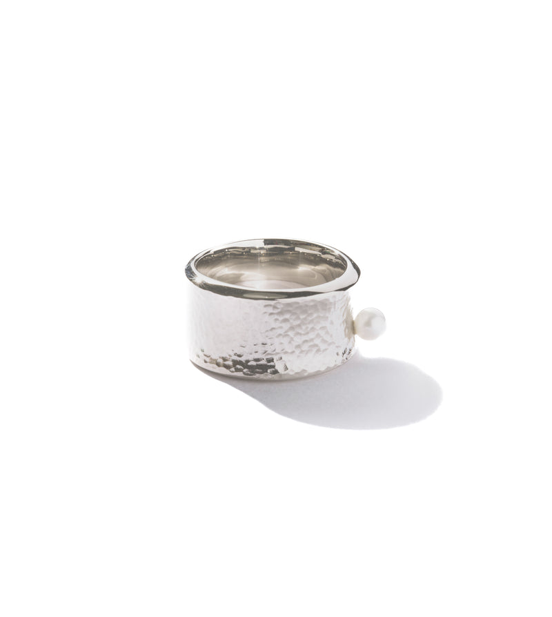 PEARL SURFACE RING