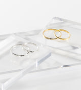 STRAIGHT FLAT ONE TWIST RING