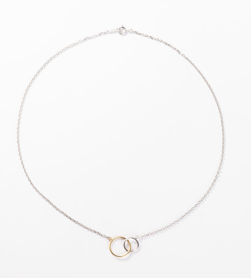 BICOLOR CIRCLE NECKLACE