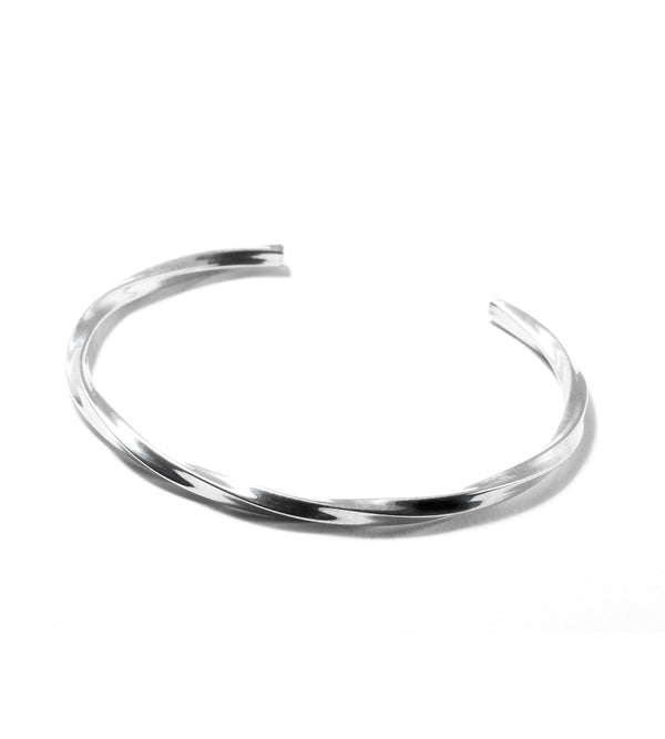 TWIST BANGLE