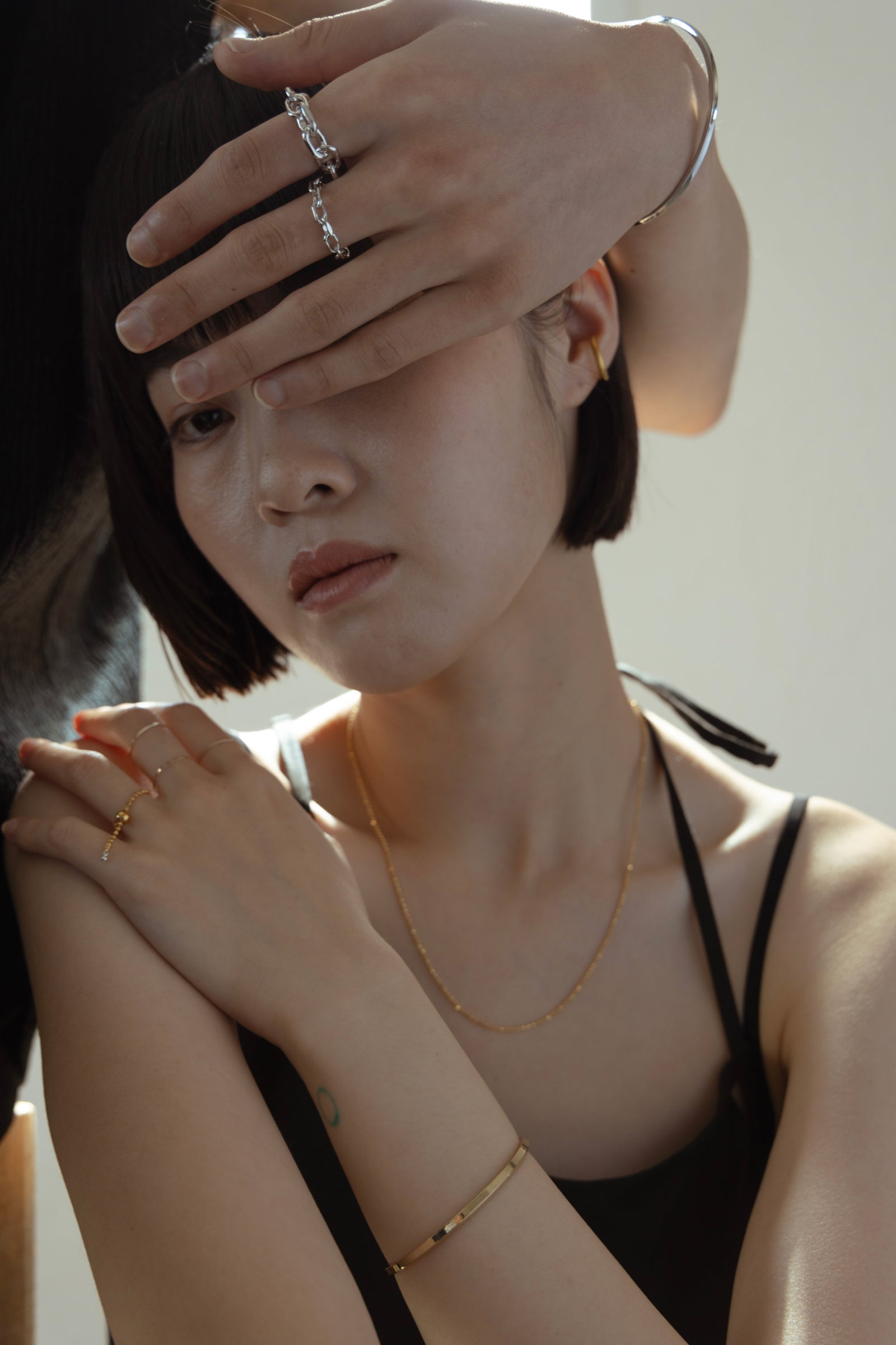 トラぺゾイド バングル TRAPEZOID BANGLE
