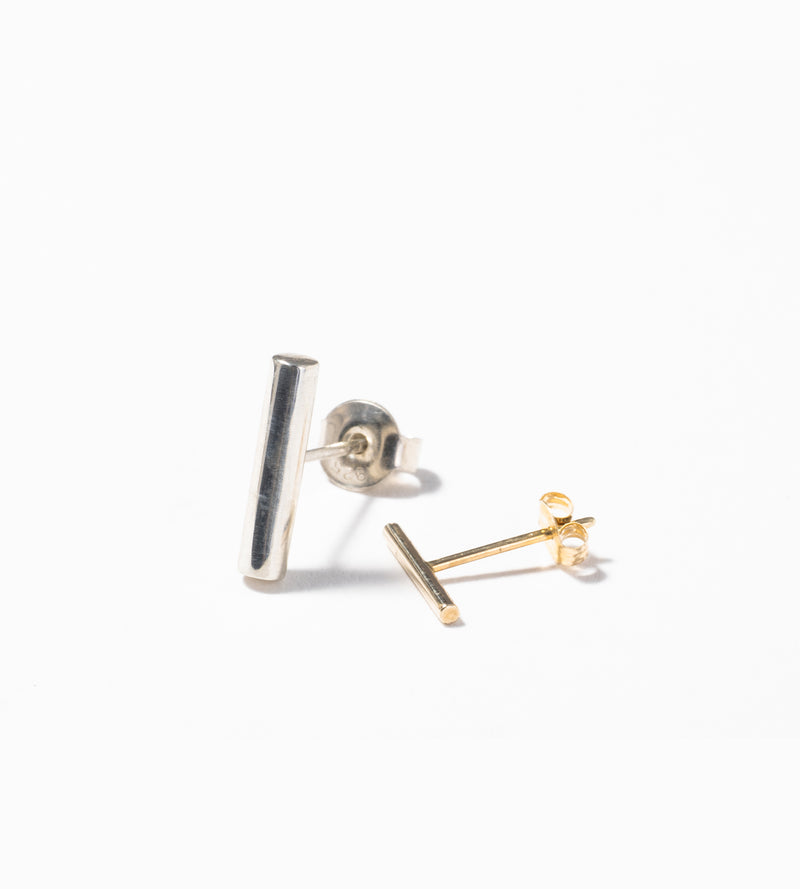 BAR PIERCED EARRING（SINGLE）