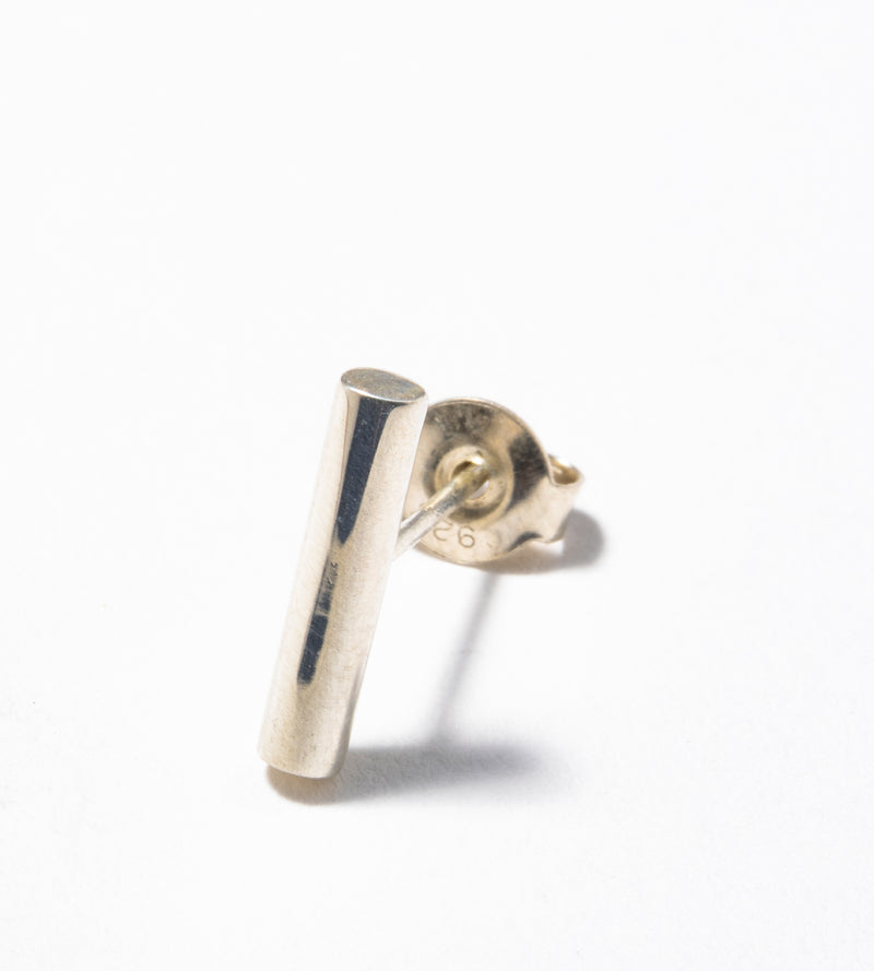 BAR PIERCED EARRING（SINGLE）