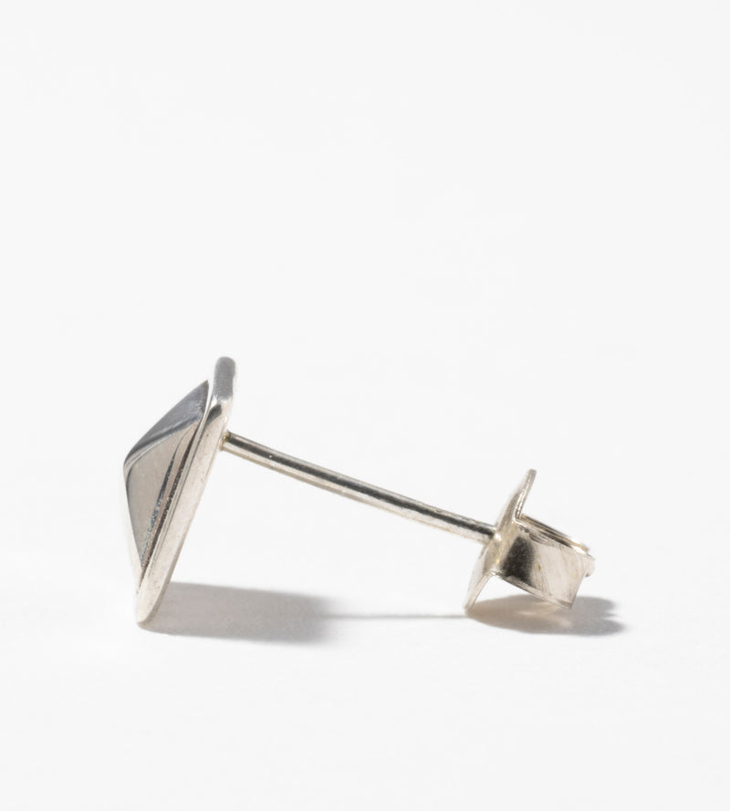 STUDS PIERCED EARRING（SINGLE）