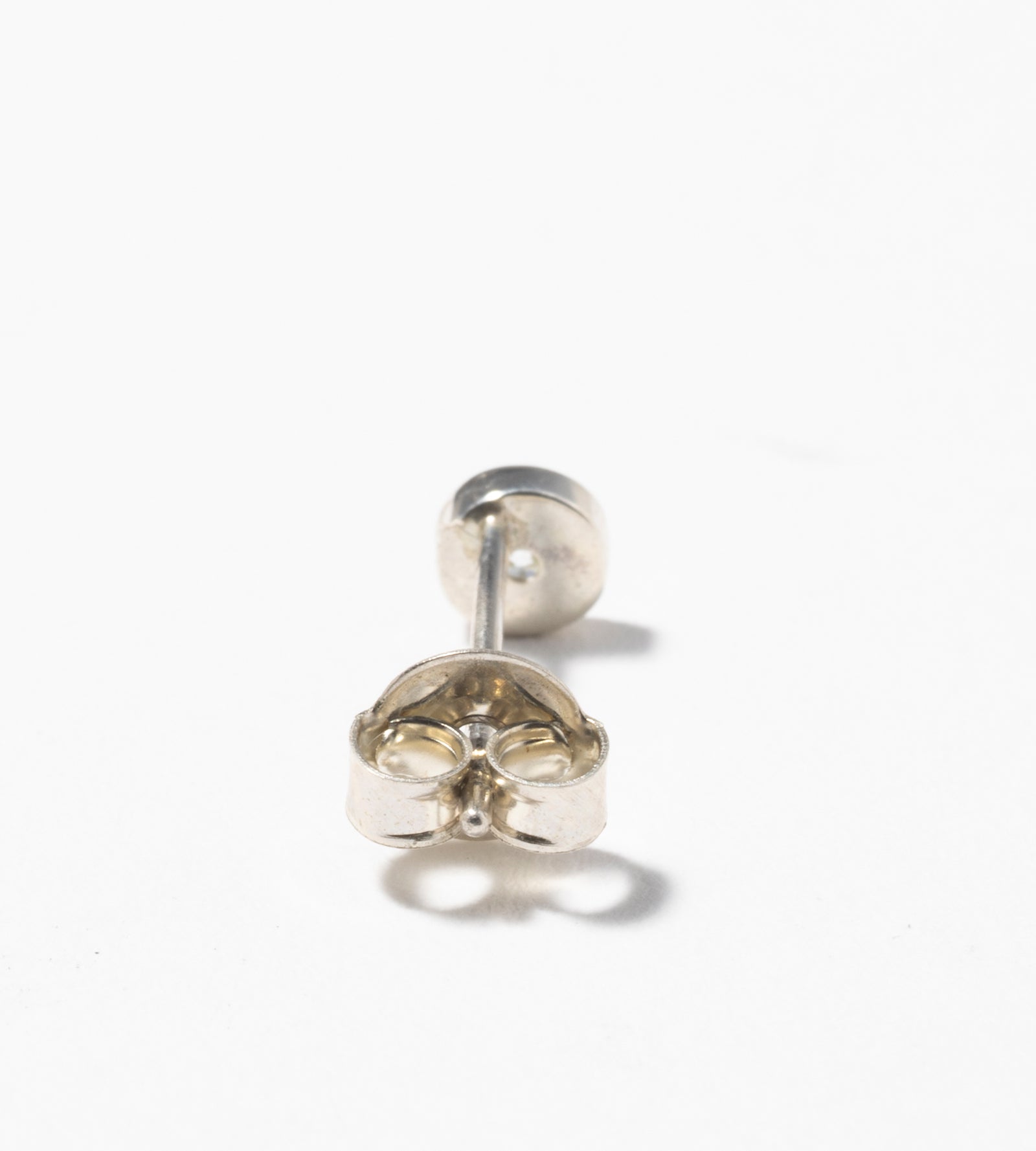ダイヤモンド ピアス