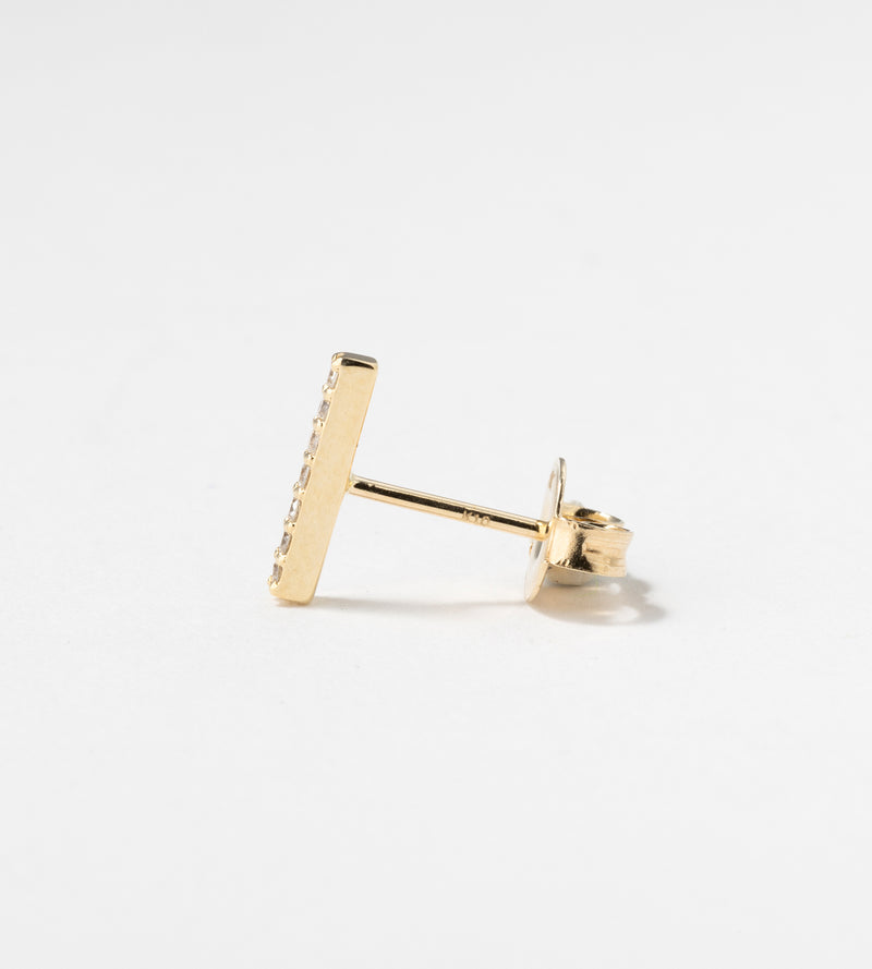 DIAMONDS LINE PIERCED EARRING（SINGLE）