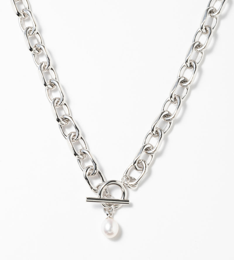 LARGE LINK CHAIN PEARL CHARM NECKLACE