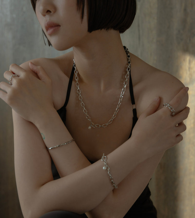 LARGE LINK CHAIN PEARL CHARM NECKLACE