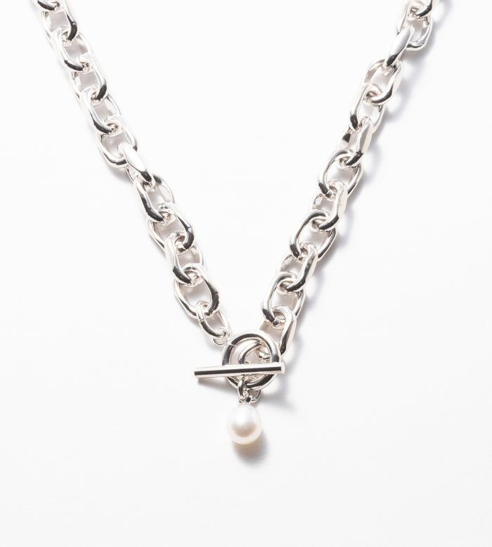 LARGE LINK CHAIN PEARL CHARM NECKLACE