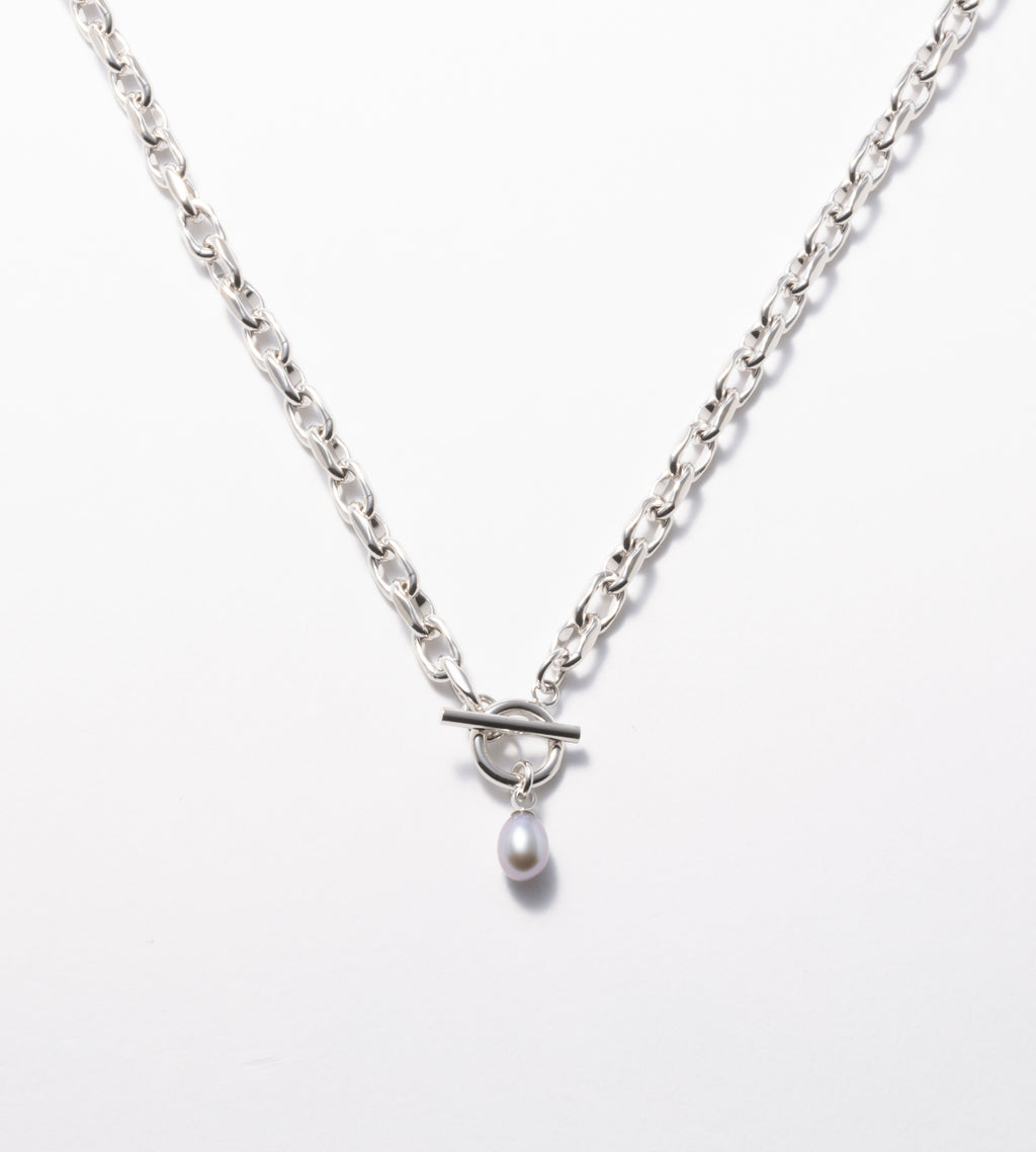 LINK CHAIN GRAY PEARL CHARM NECKLACE