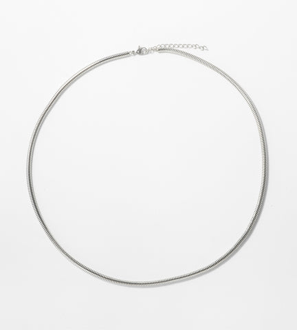 TIMELESS STAINLESS SNAKE CHAIN NECKLACE