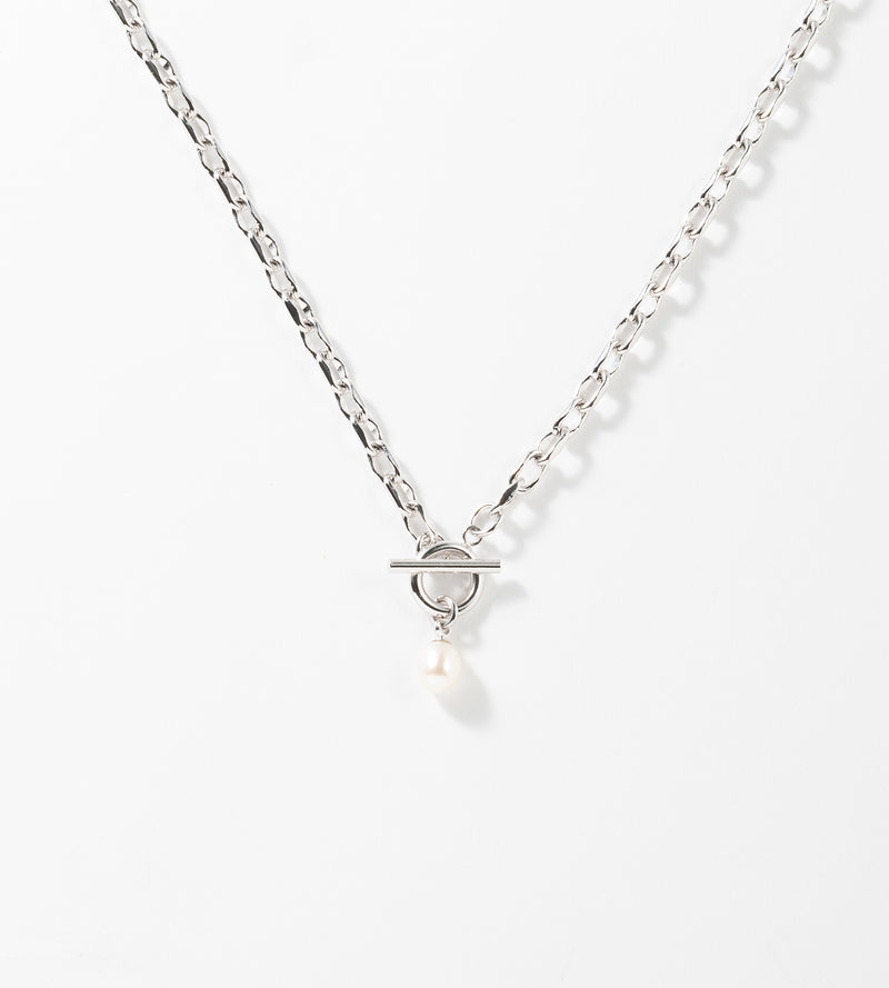 SMALL LINK CHAIN PEARL CHARM NECKLACE