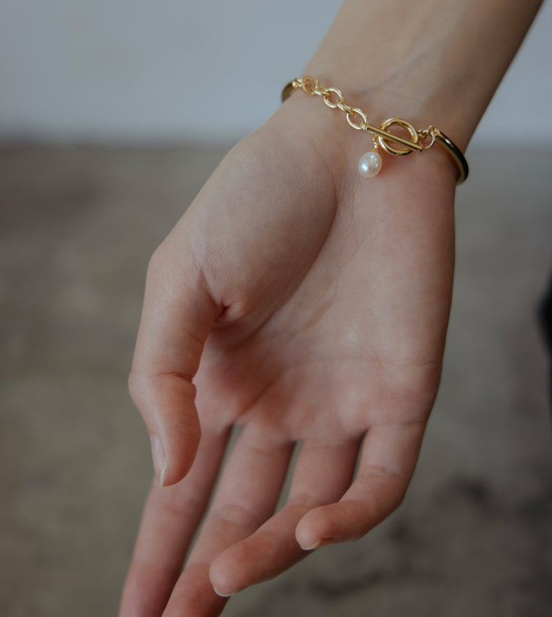 【予約注文】CHAIN PEARL BANGLE (Brass)