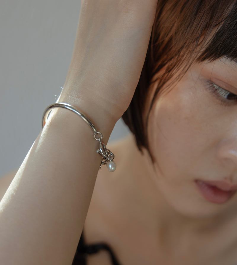 【予約注文】CHAIN PEARL BANGLE (Brass)