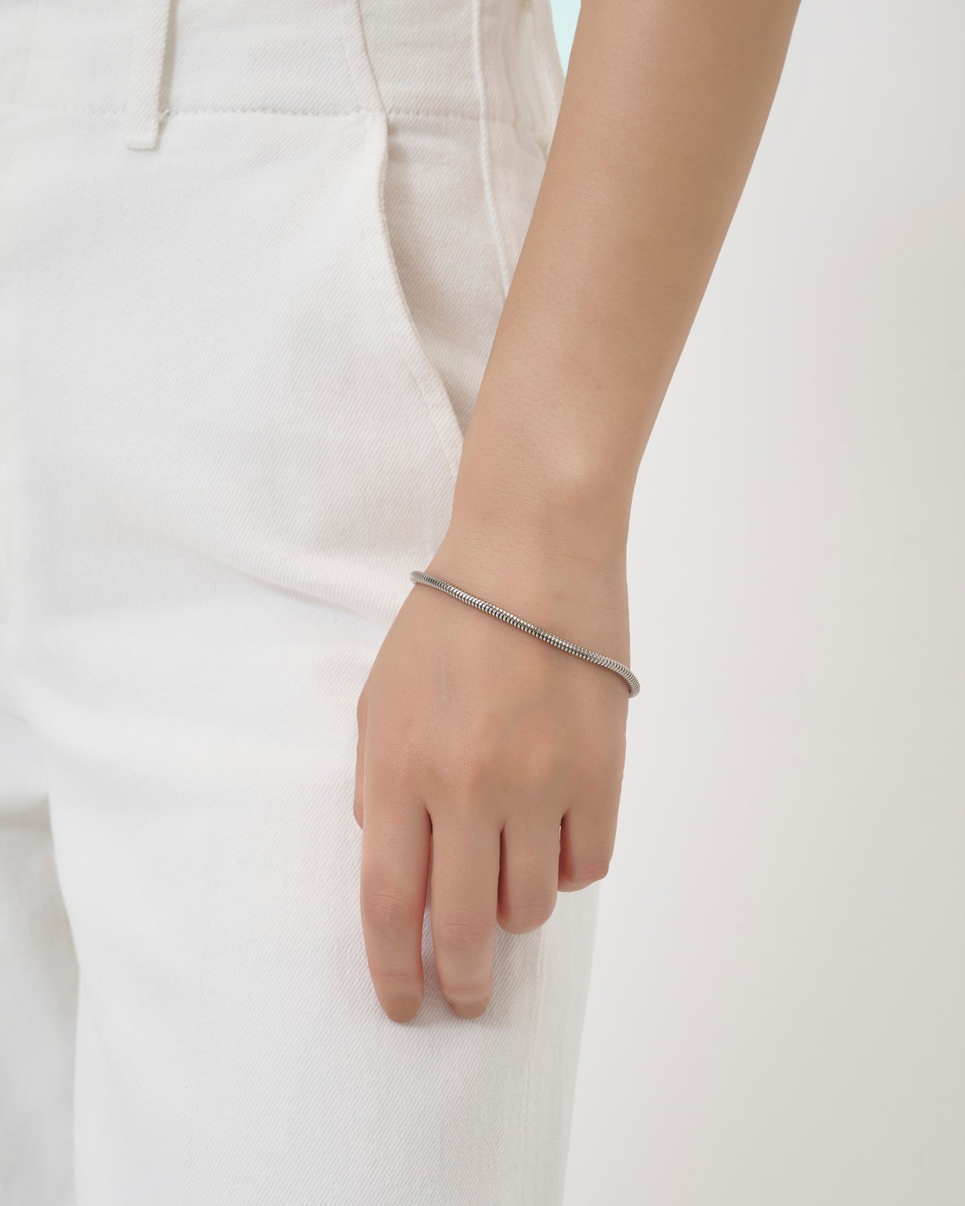 TIMELESS STAINLESS SNAKE CHAIN BRACELET