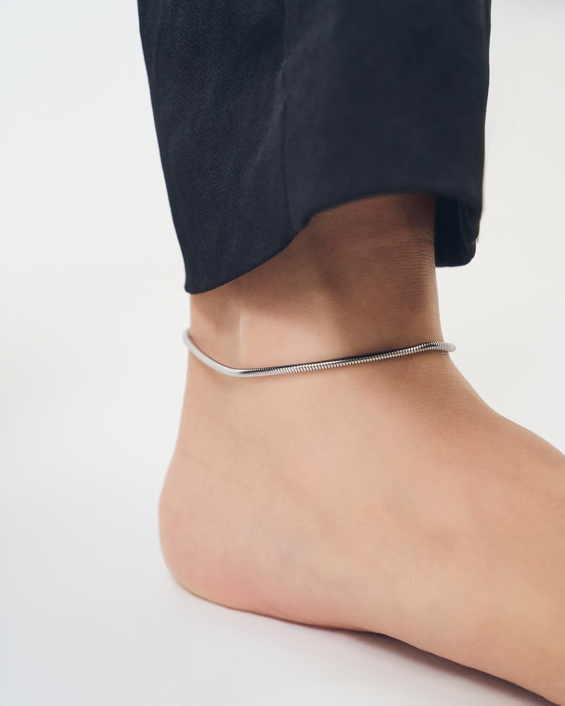 FINE STAINLESS SNAKE CHAIN ANKLET