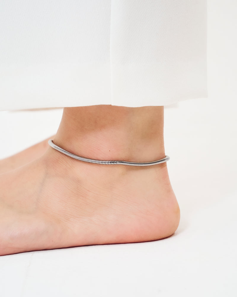 FINE STAINLESS SNAKE CHAIN ANKLET