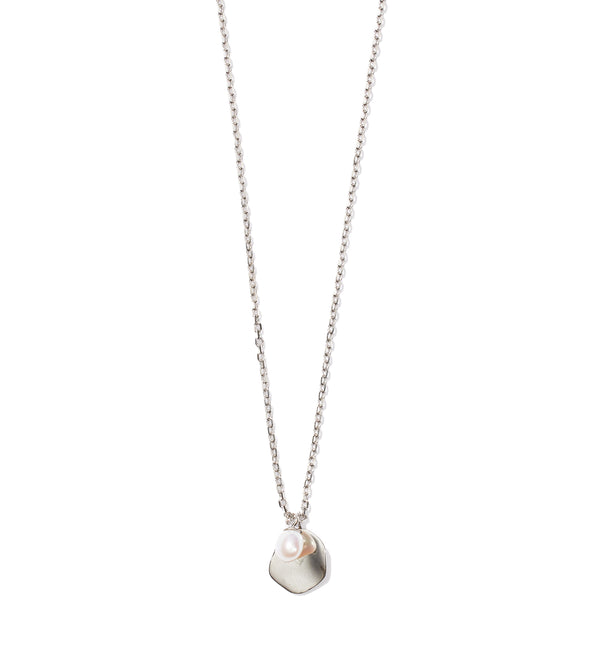 PEARL PLATE NECKLACE