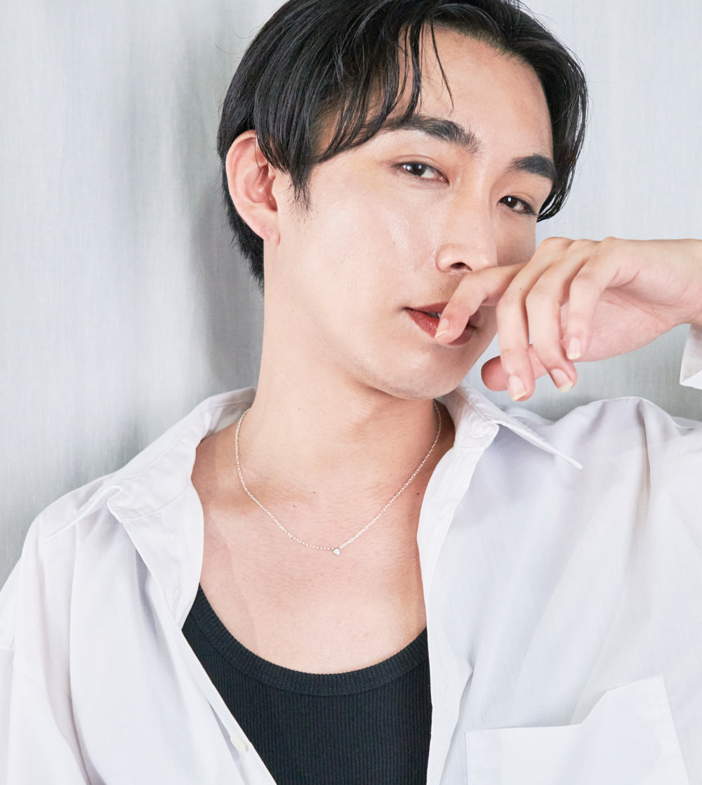 SILVER DIAMOND NECKLACE